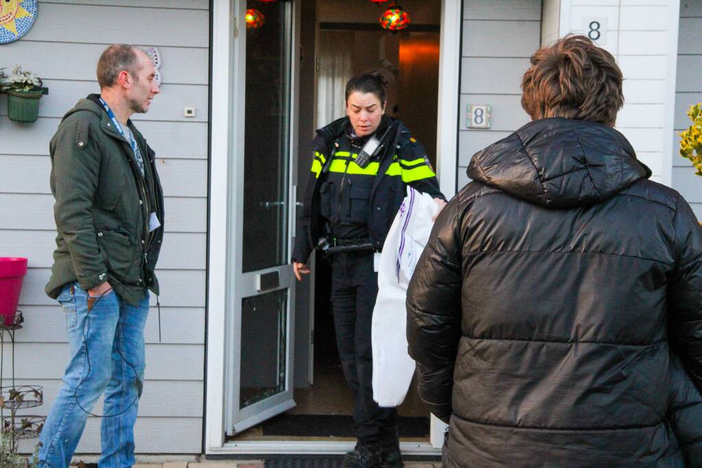 Politie onderzoekt inbraak in woning