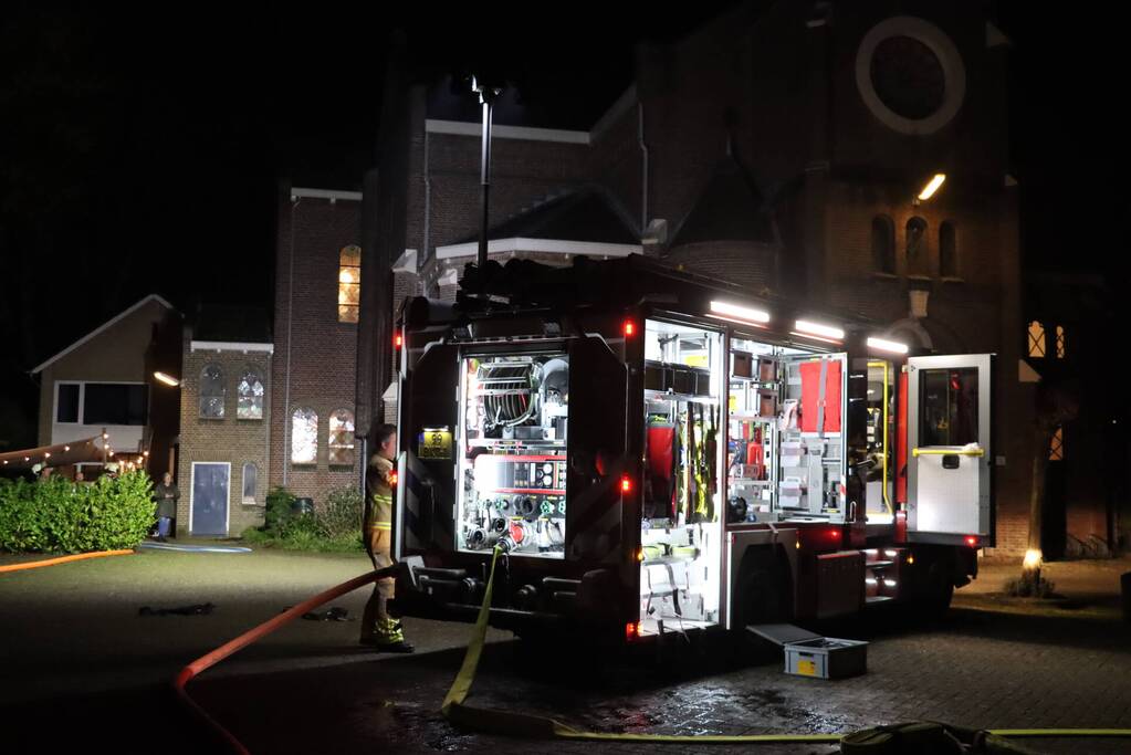 Brandweer ingezet voor brand in kerk