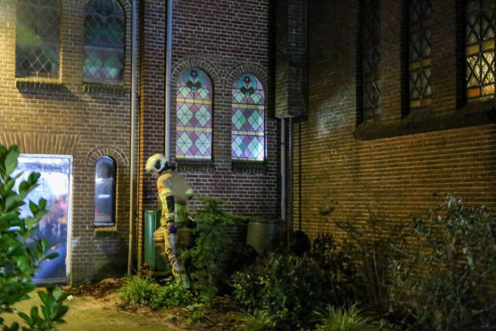 Brandweer ingezet voor brand in kerk