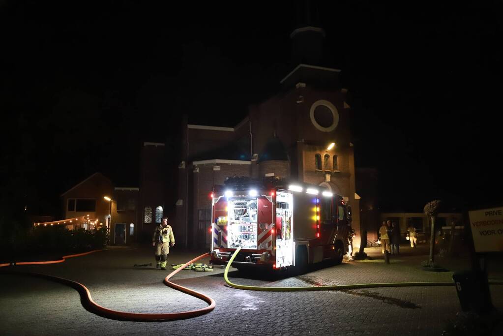 Brandweer ingezet voor brand in kerk