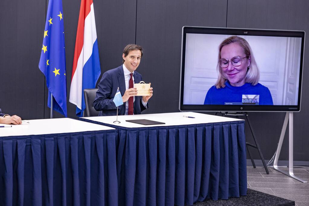 Ceremoniële overdracht ministerie van Financiën