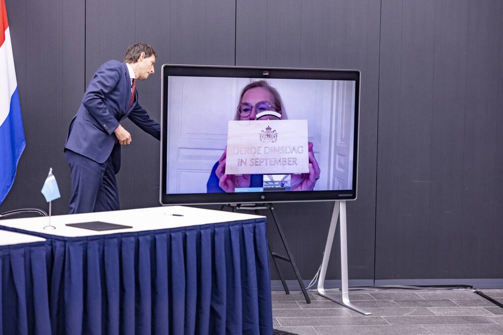 Ceremoniële overdracht ministerie van Financiën