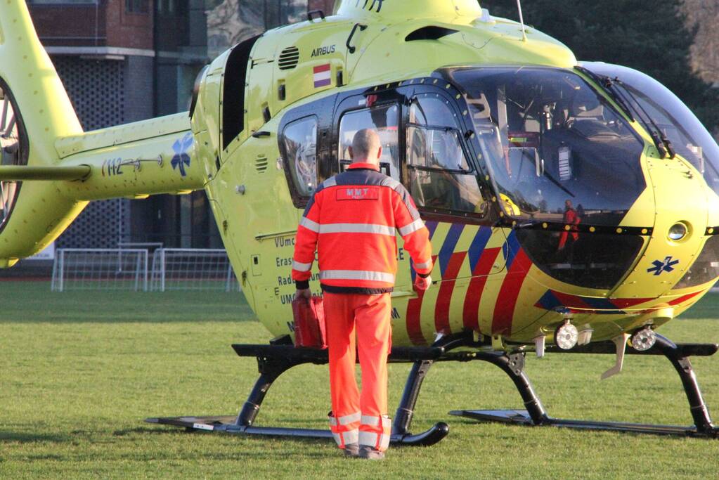 Traumahelikopter trekt veel bekijks