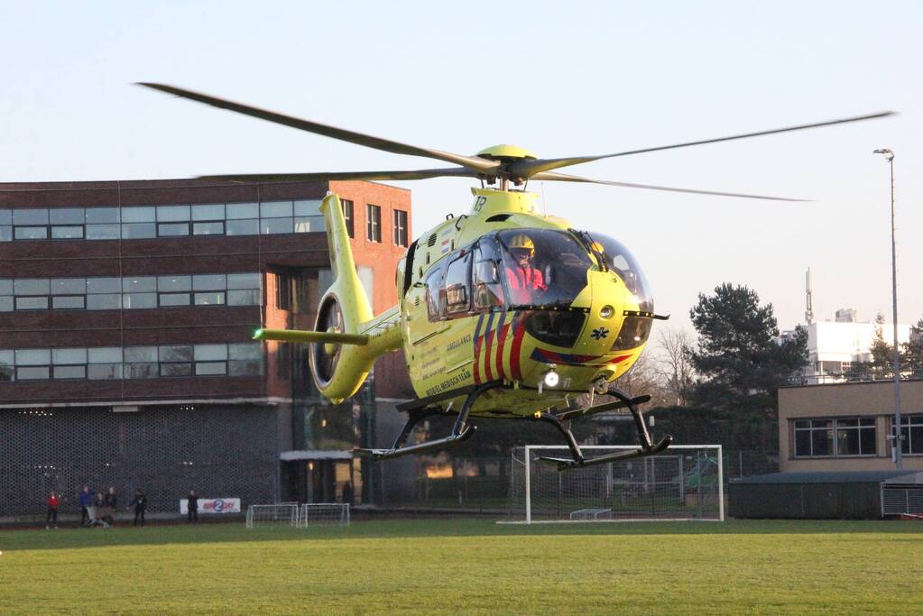 Traumahelikopter trekt veel bekijks