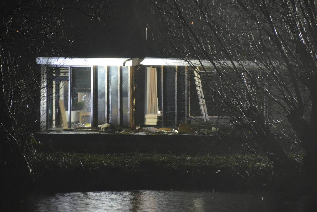 Brand aan boord van woonboot