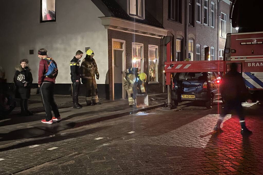Brand in schoorsteen van woning snel geblust