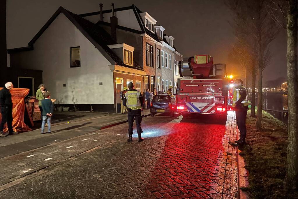 Brand in schoorsteen van woning snel geblust