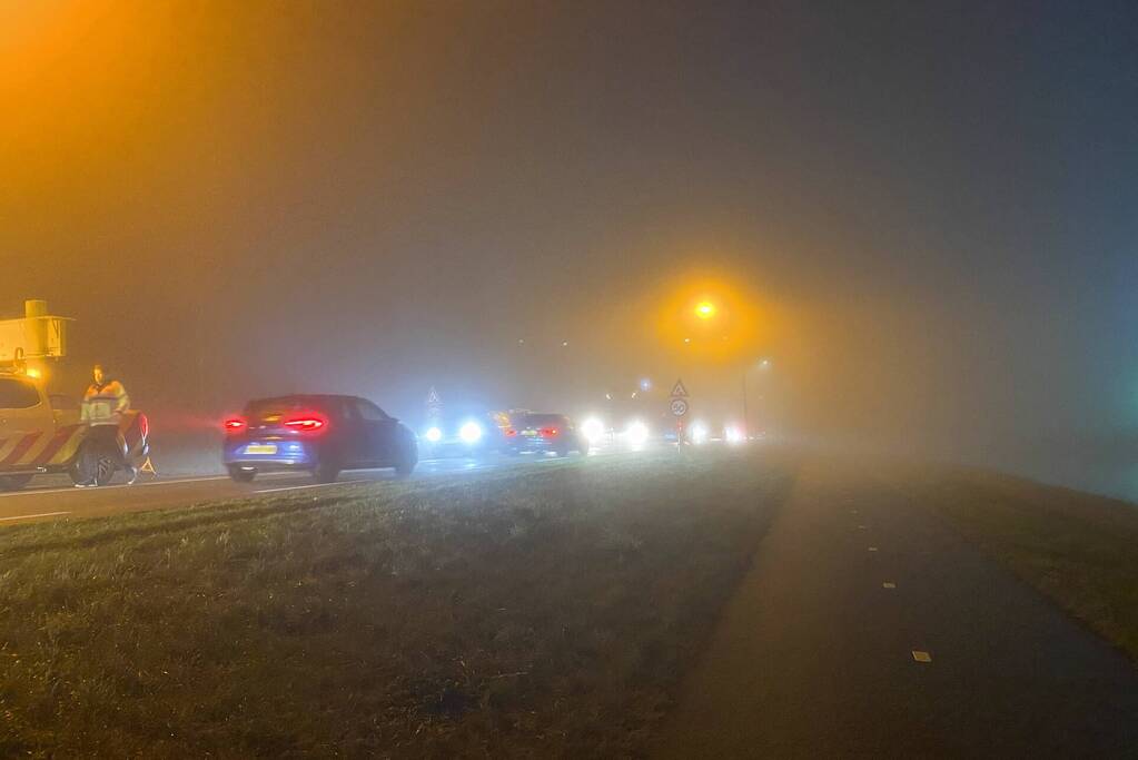 Twee bestelbussen betrokken bij kop-staart botsing