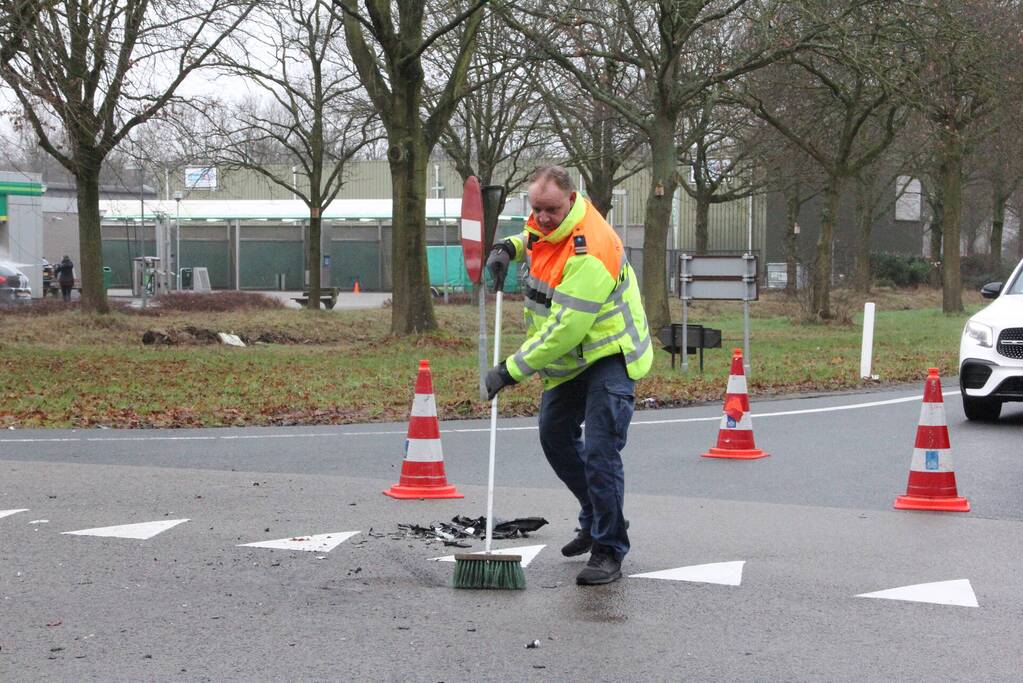 Range Rover flink beschadigd bij aanrijding