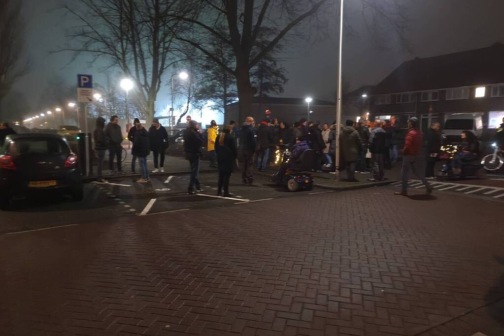 Tientallen mensen bij demonstratie Nederland in Verzet