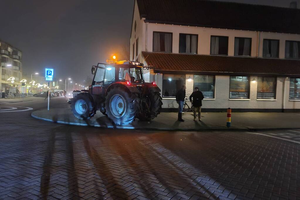 Tientallen mensen bij demonstratie Nederland in Verzet