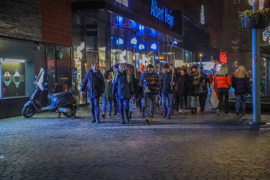 Grote opkomst bij demonstratie Nederland in Verzet