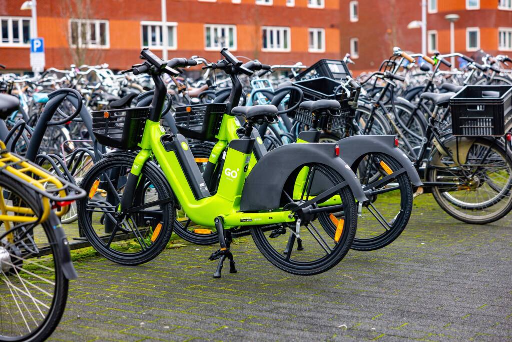 Go Sharing e-bikes klaar voor gebruik