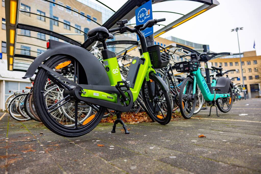 Go Sharing e-bikes klaar voor gebruik