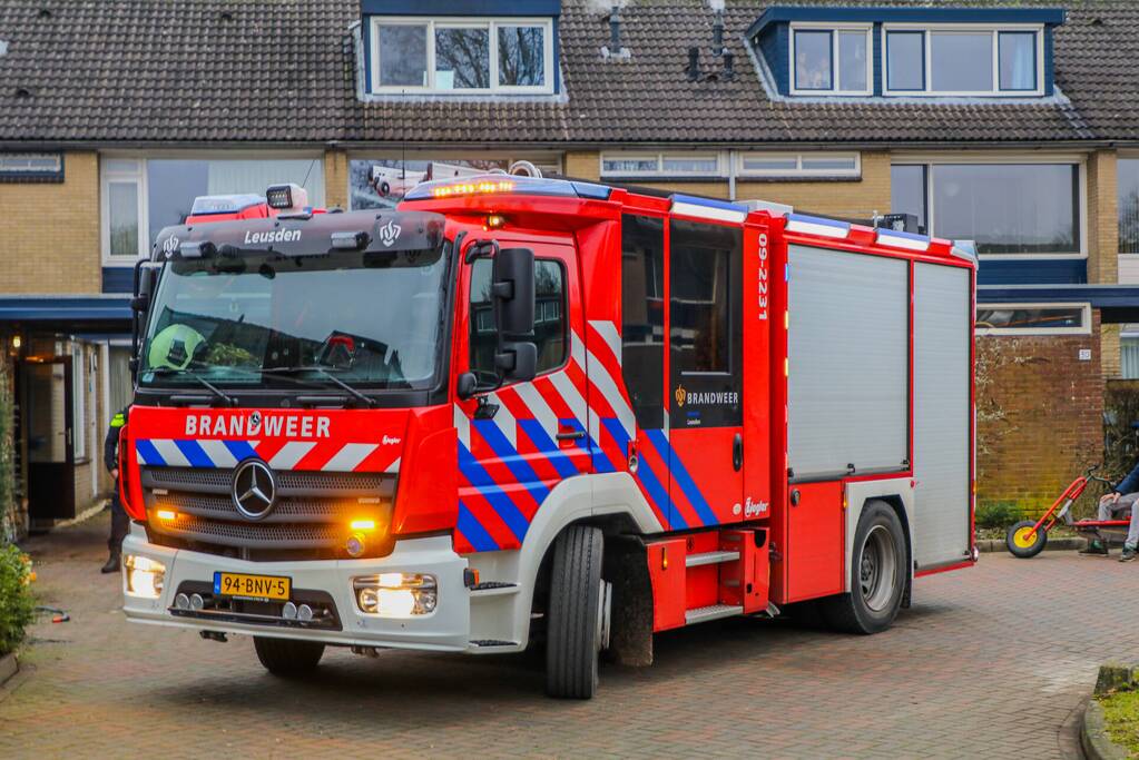 Beginnende brand in auto