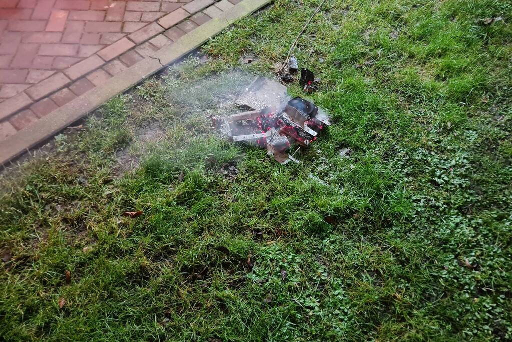 Schoorsteen geveegd na brand