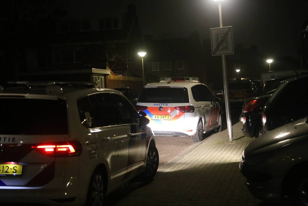 Man raakt gewond aan gezicht door steekpartij