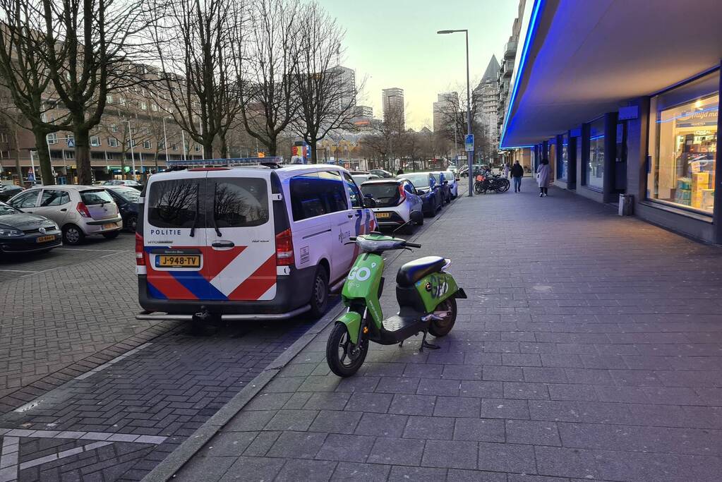 Politie doet onderzoek naar overval op drogisterij