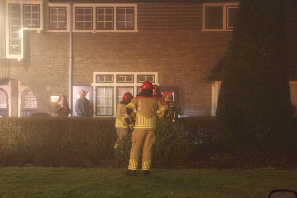 Brandweer doet onderzoek naar vreemde lucht