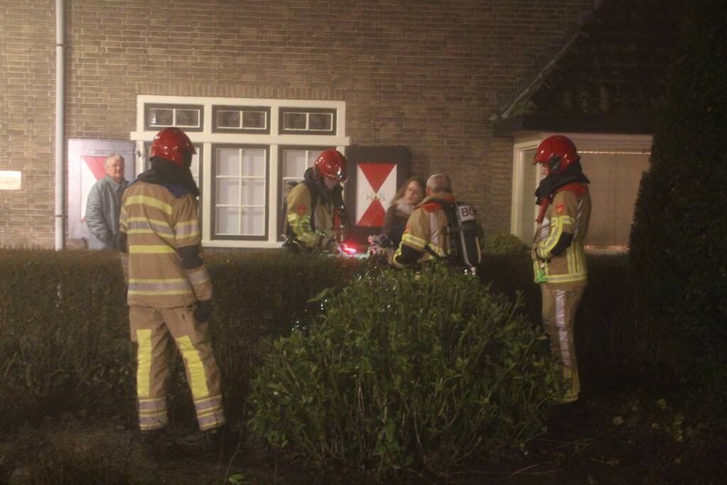 Brandweer doet onderzoek naar vreemde lucht
