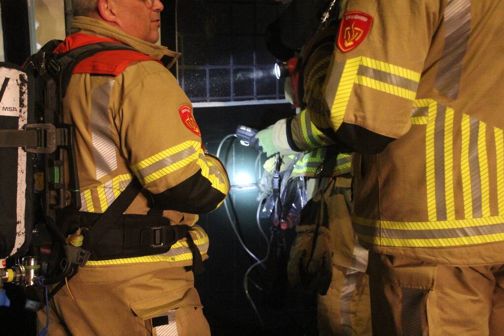 Brandweer doet onderzoek naar vreemde lucht
