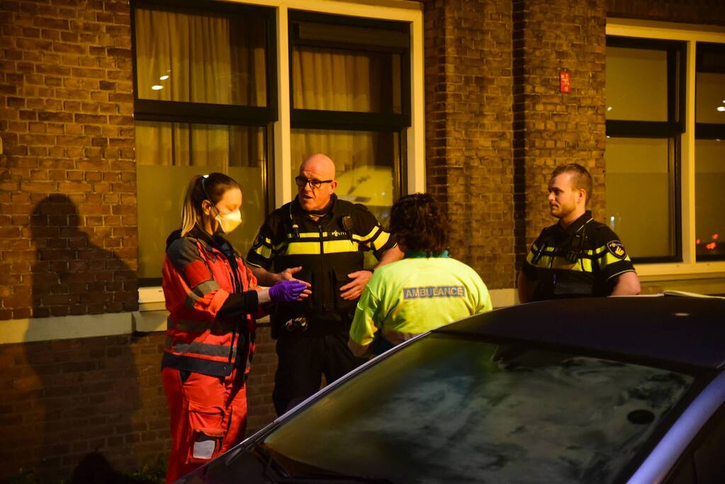 Vrouw overleden na steekpartij in woning