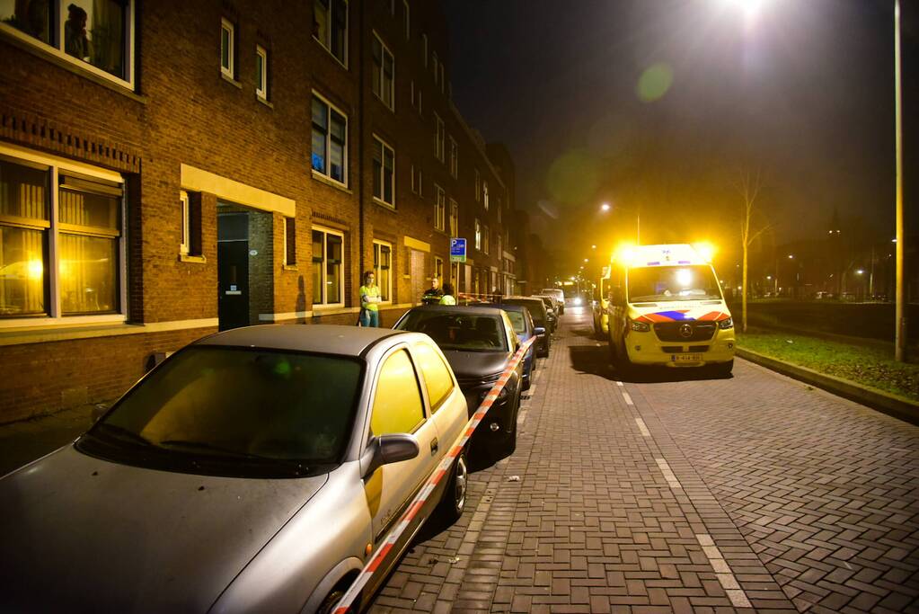Vrouw overleden na steekpartij in woning