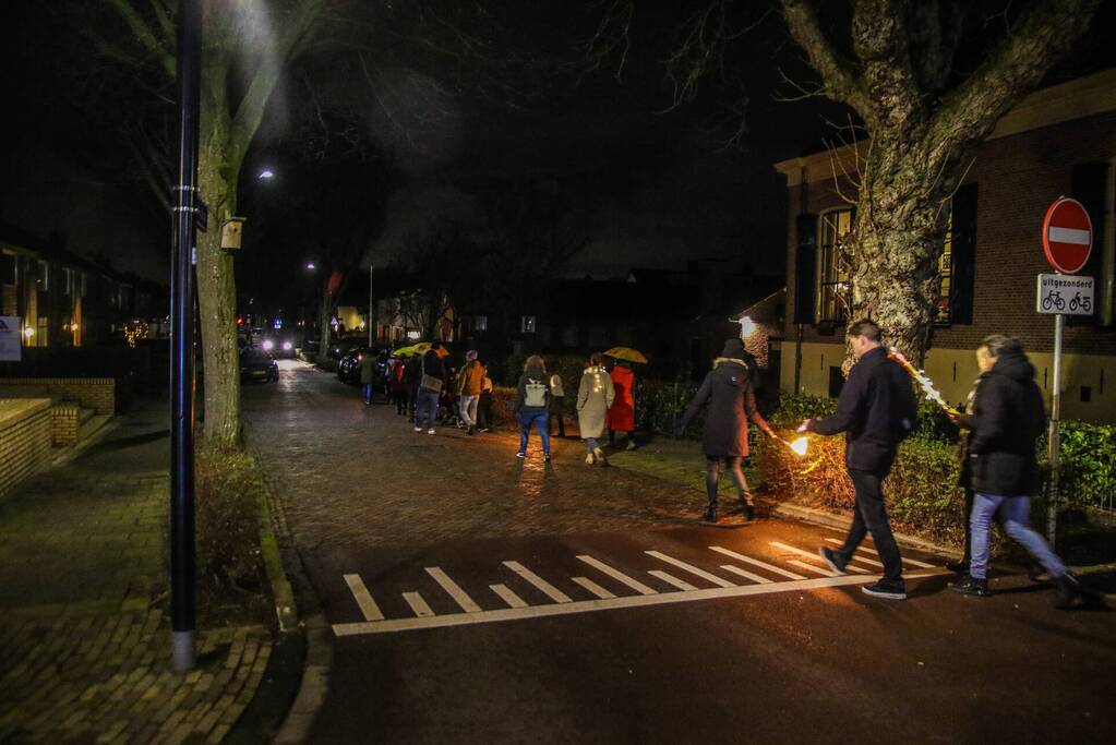 Stille lichtjes tocht door dorp