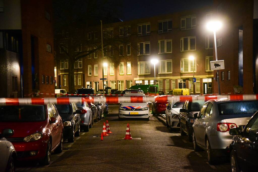 Politie onderzoekt schietpartij bij woning