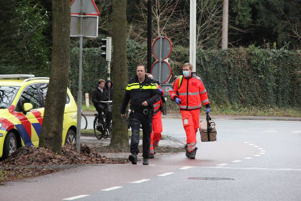 Persoon ernstig gewond na val