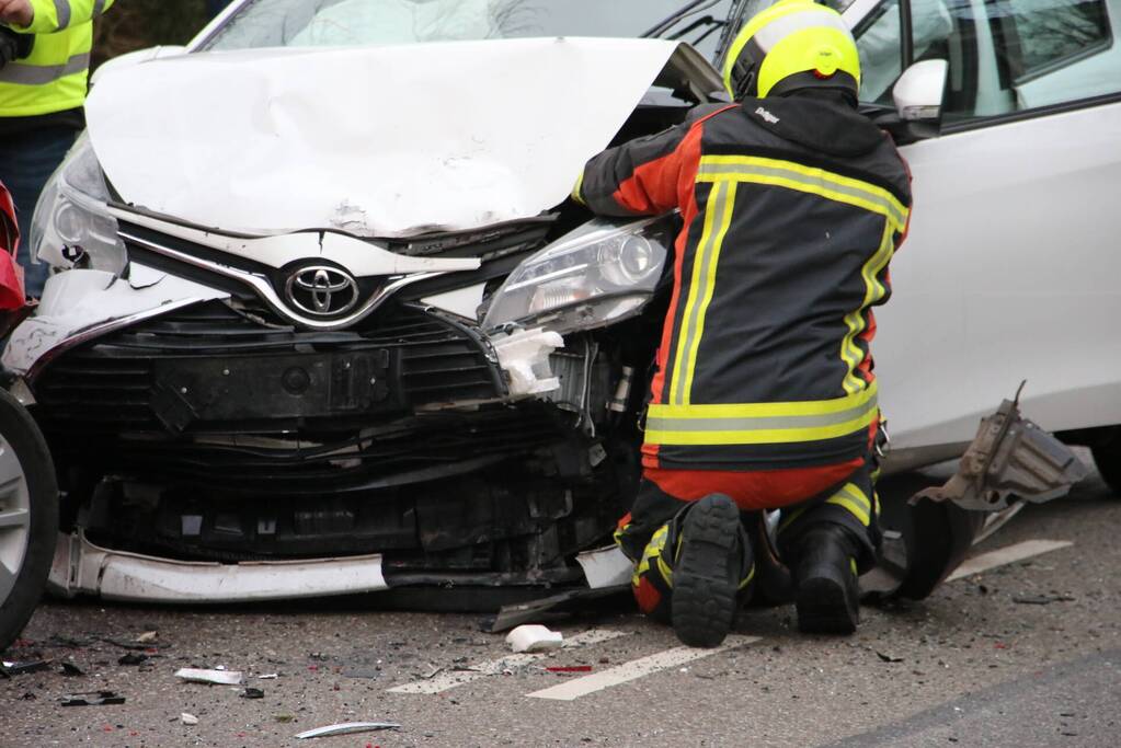 Flinke schade na kettingbotsing