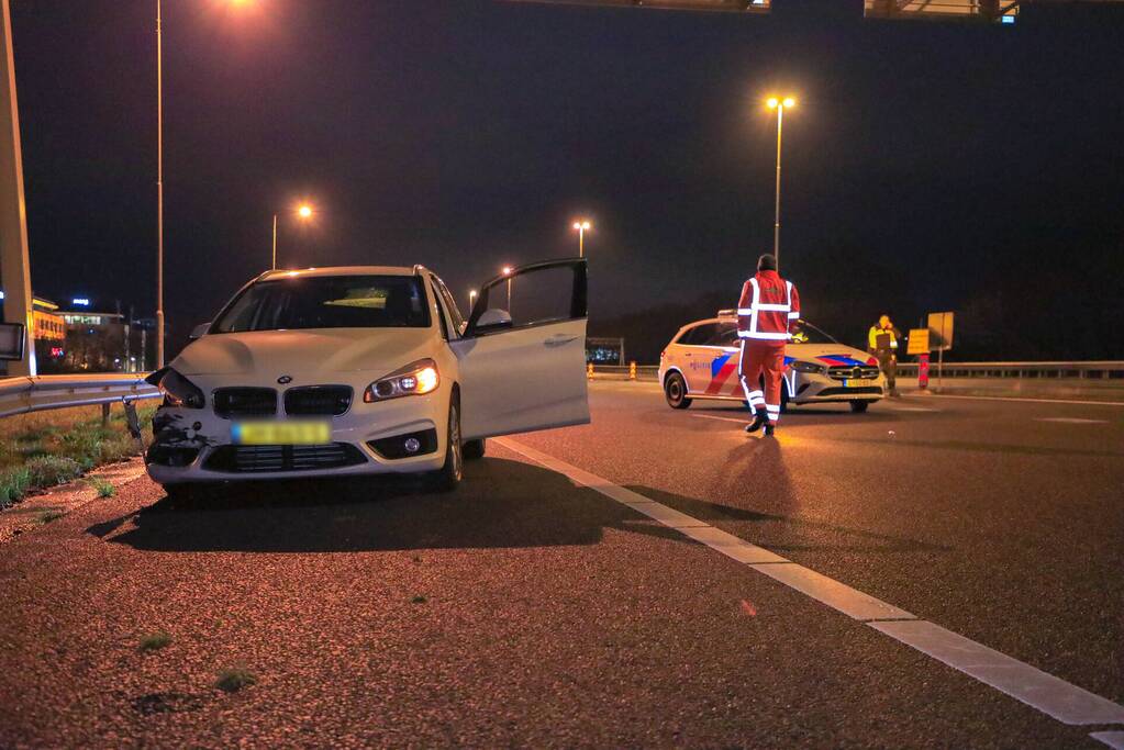 Afrit afgesloten door ongeval tussen meerdere voertuigen
