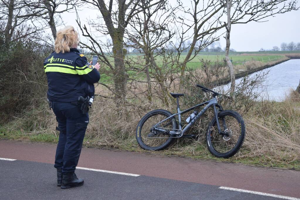 Brandweer houdt zoekactie na aantreffen mountainbike