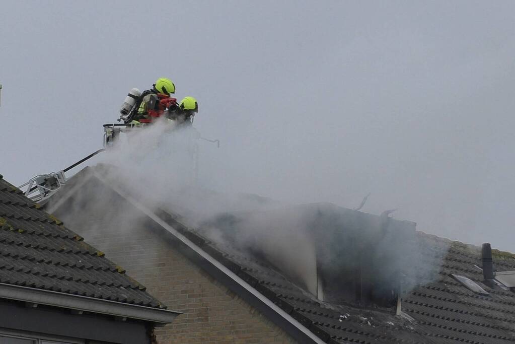 Uitslaande brand in woning
