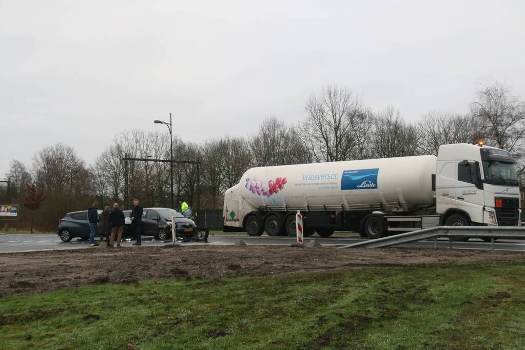 Twee voertuigen betrokken bij aanrijding