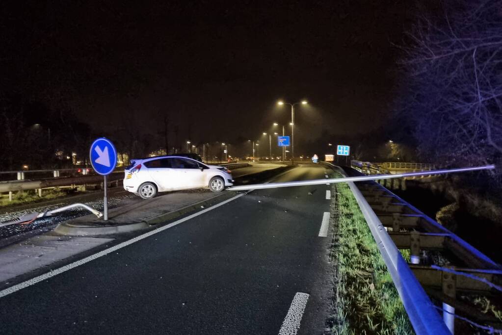 Ongeval tussen lijnbus en personenauto