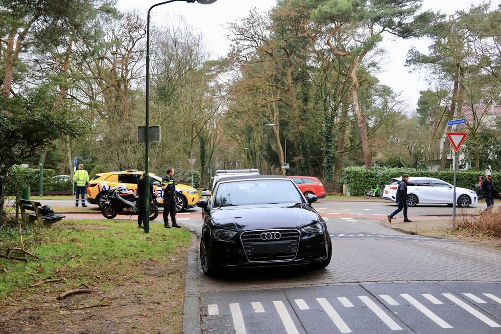 Aanrijding tussen motor en auto