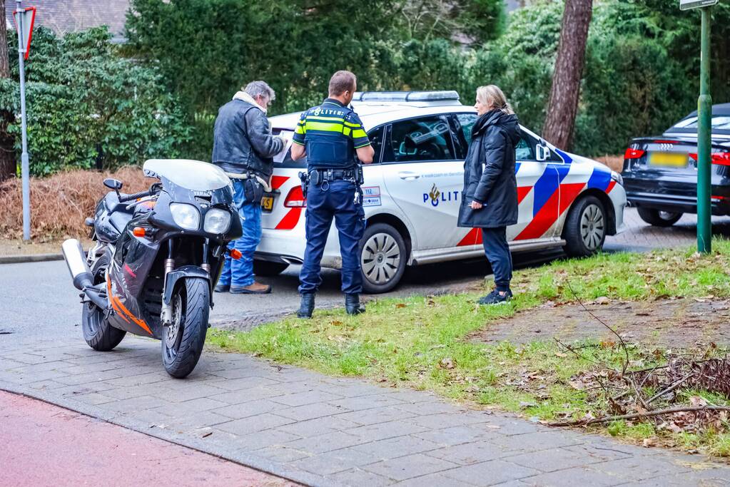 Aanrijding tussen motor en auto
