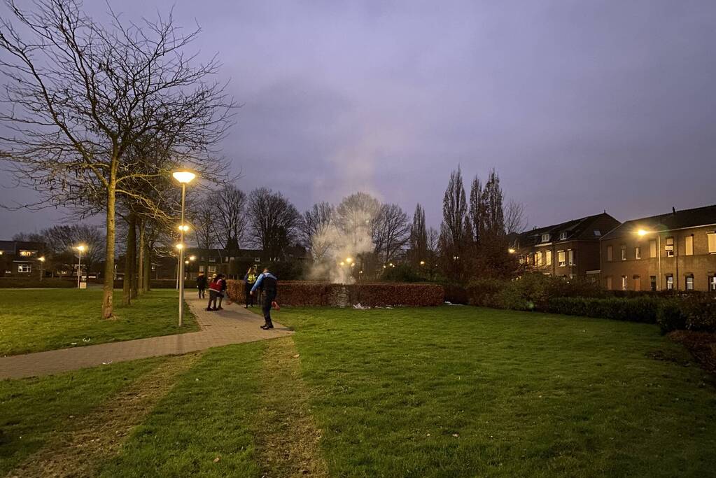 Handhaving blust brand in hoop afval