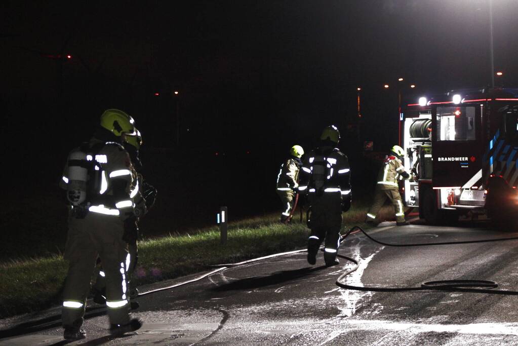 Auto verwoest door brand