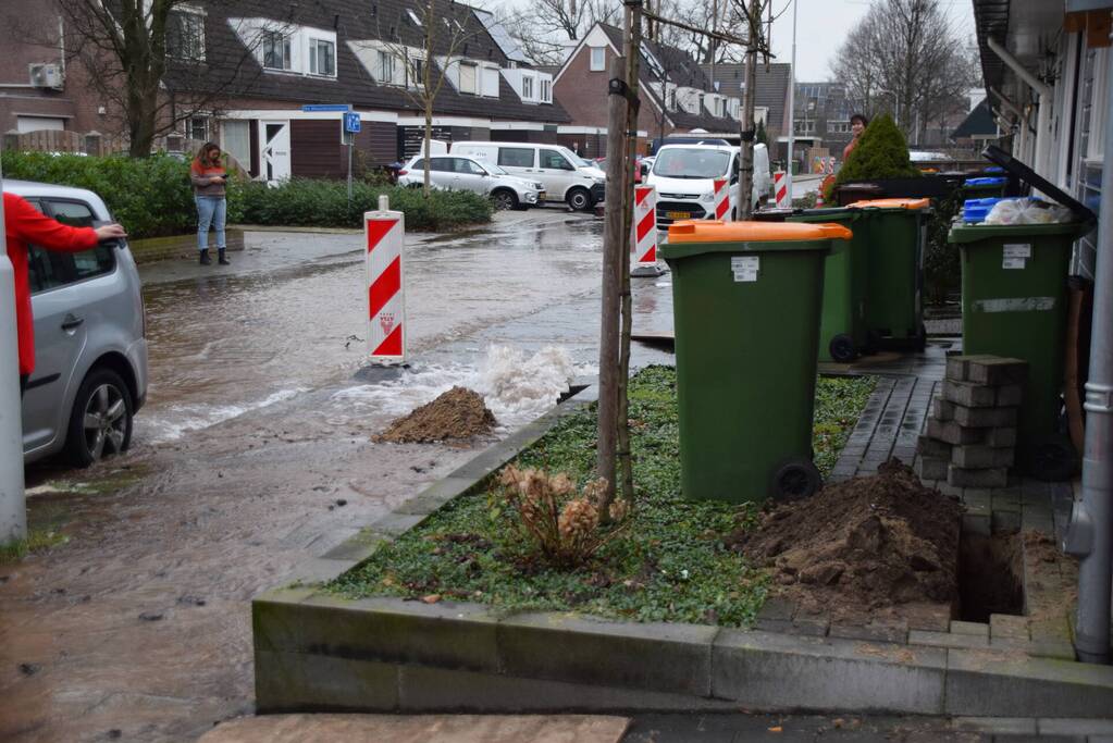 Aanleg glasvezel zorgt voor waterleidingbreuk