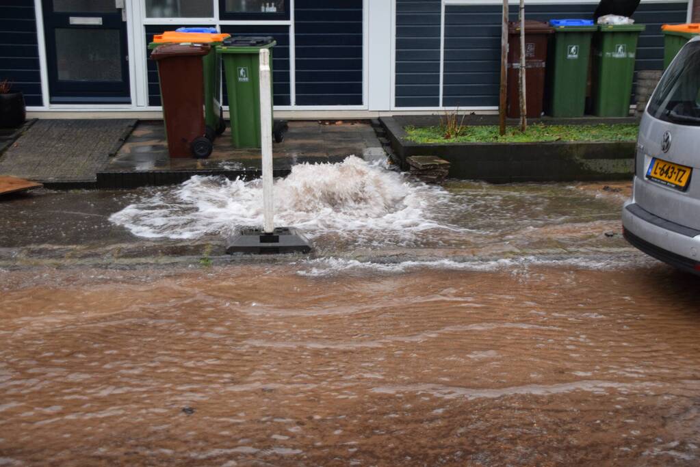 Aanleg glasvezel zorgt voor waterleidingbreuk
