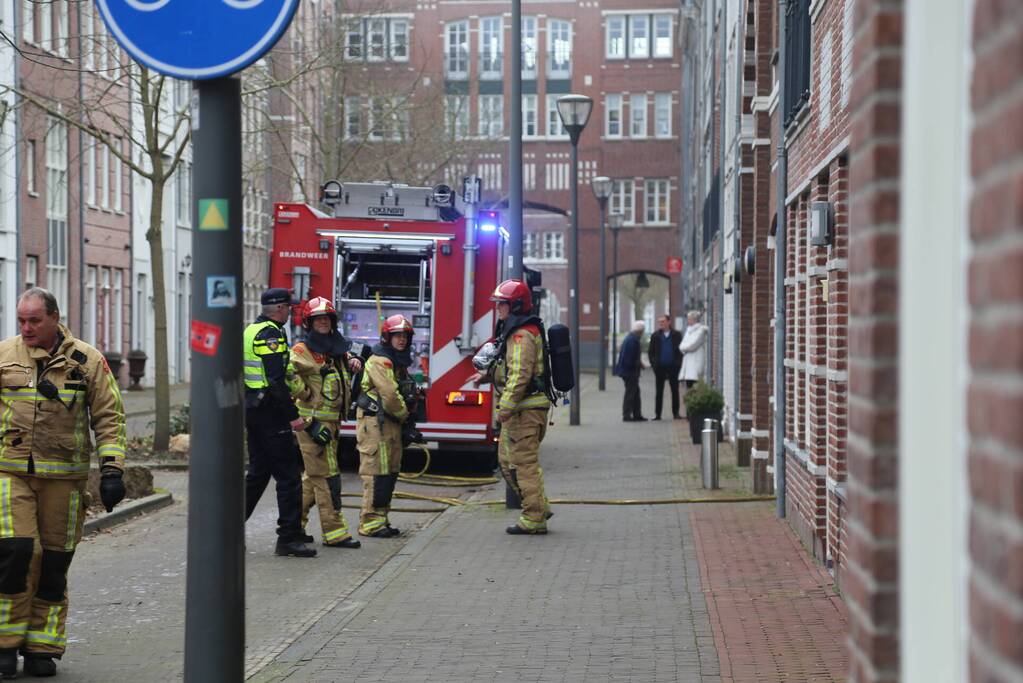 Brand op derde verdieping van appartementencomplex
