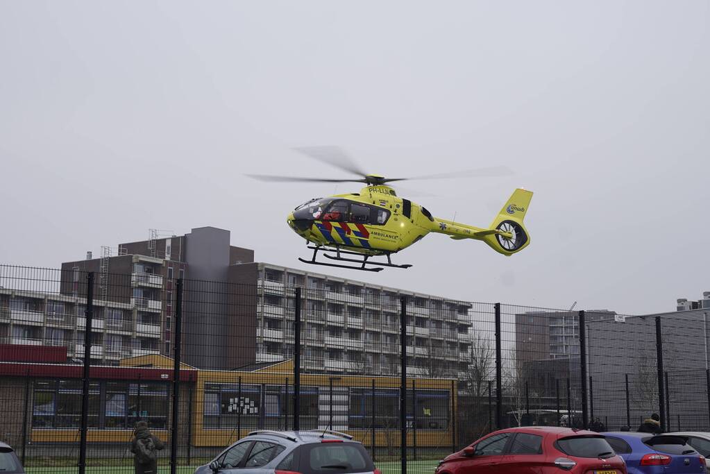 Traumahelikopter landt voor incident bij Gouwestein