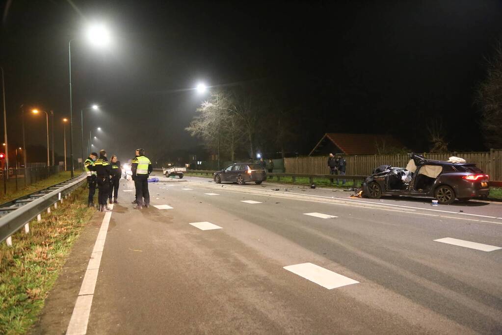 Gewonde bij ongeval tussen meerdere voertuigen