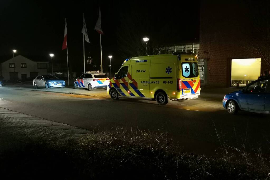 14-jarige jongen loopt naar gemeentehuis voor hulp na steekpartij