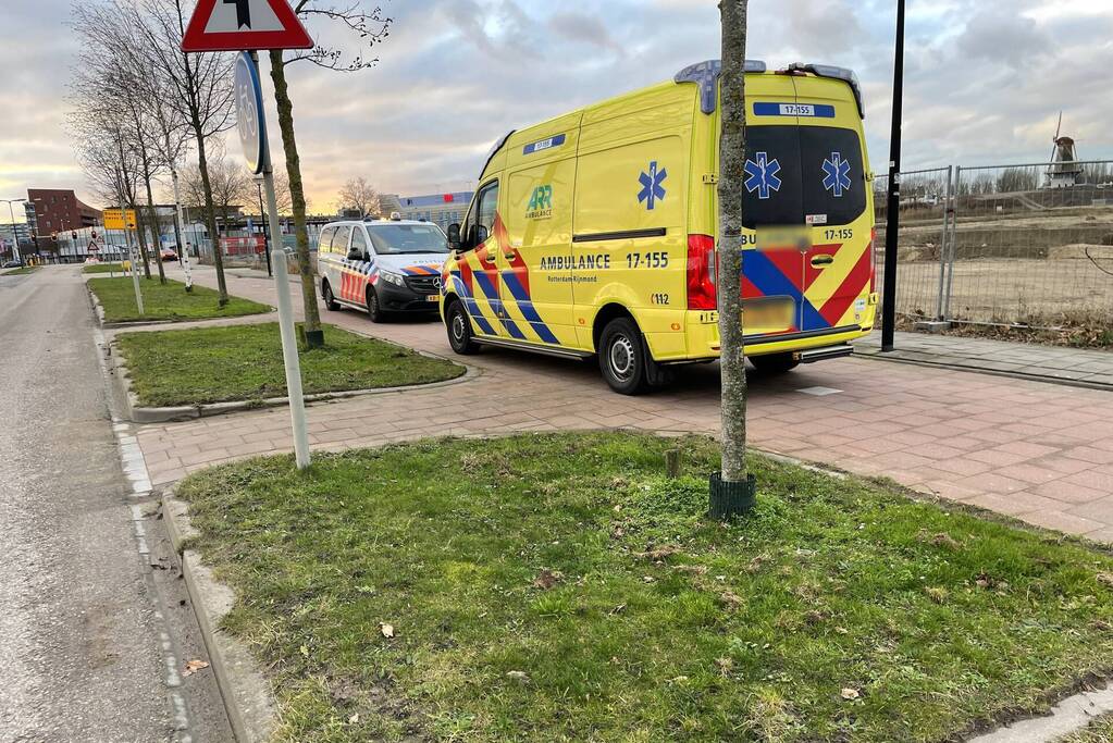 Scootmobieler gewond naar ziekenhuis