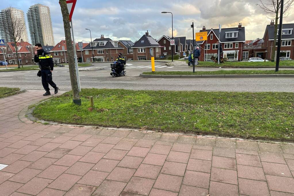 Scootmobieler gewond naar ziekenhuis