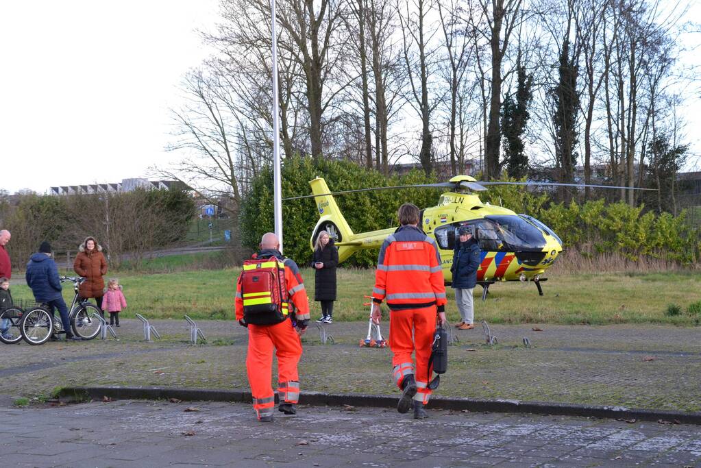 Traumahelikopter trekt veel bekijks