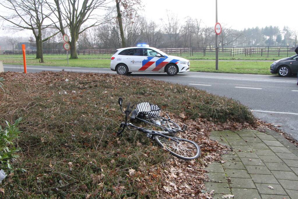 Aanrijding tussen auto en fietser